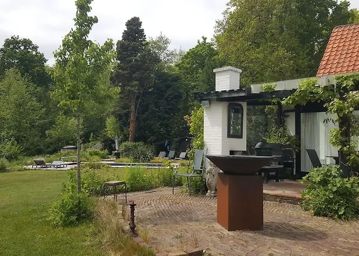 Landhuis het Woud. max. 11 pers. with private pool Bergen